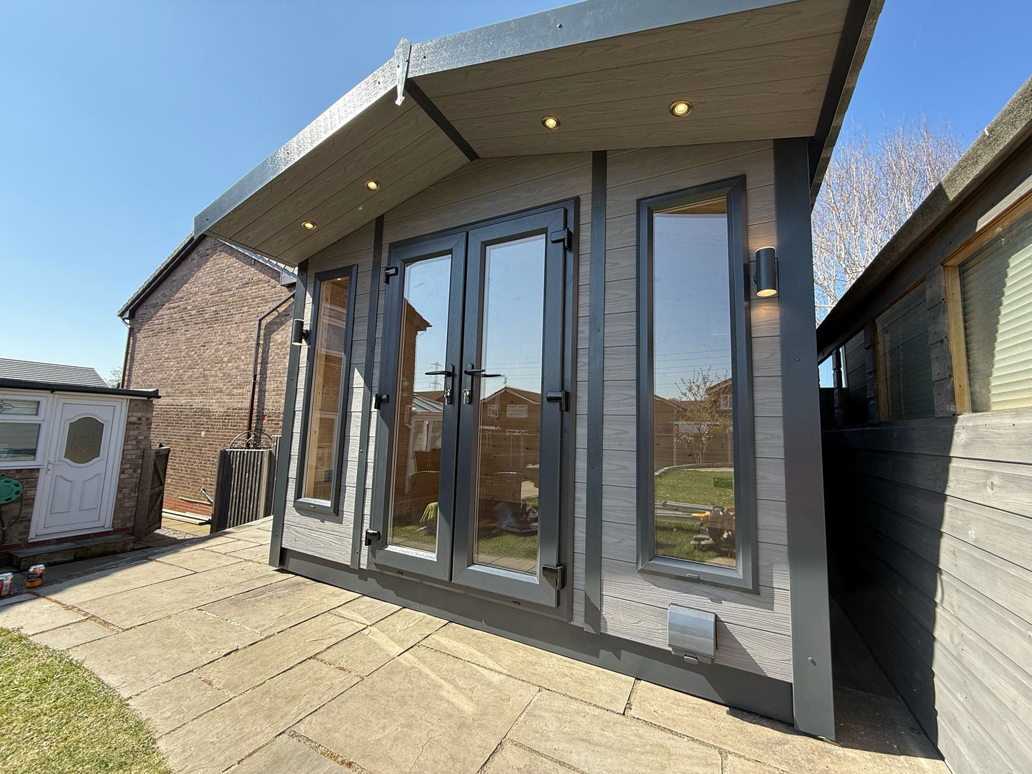 Endura Thirlmere Composite Cottage