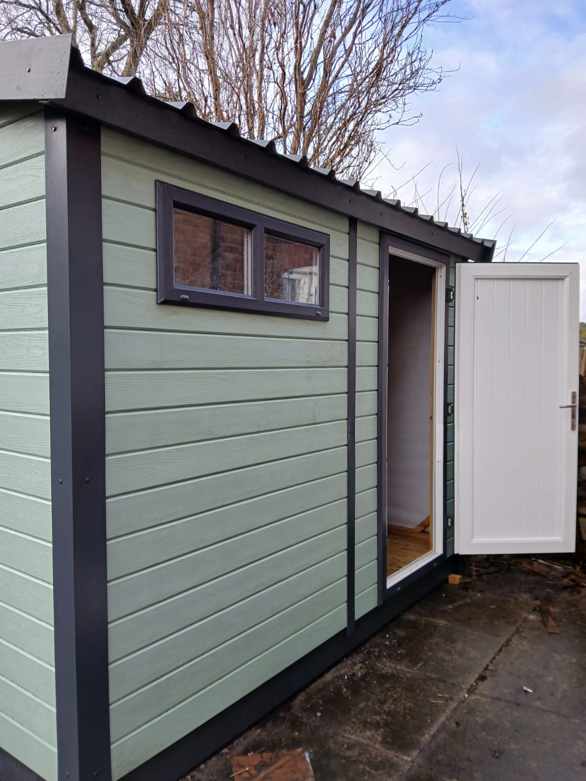 Endura Kendal Composite Cottage