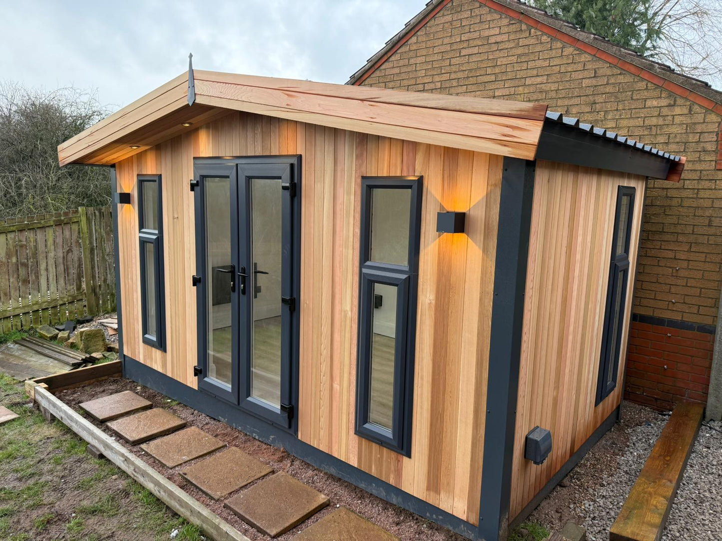 Uberhaus - Apex Style Roof w/metal roof