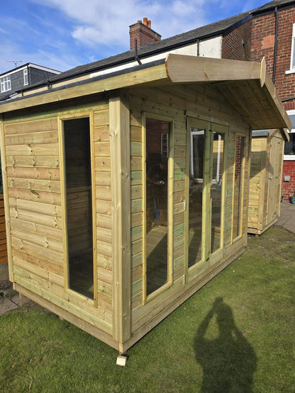 Contemporary Royal Apex Summer House - 16mm Loglap Cladding
