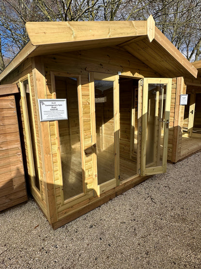 Contemporary Royal Apex Summer House - 16mm Loglap Cladding