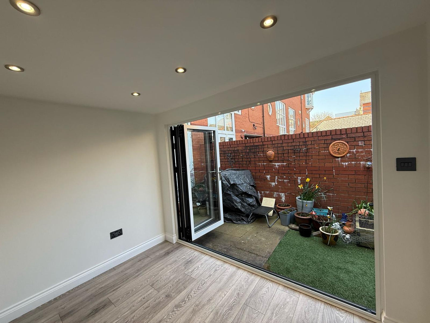 Uber Endura - Composite Garden Room - Lifetime Guarantee!
