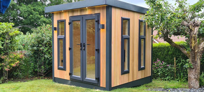 Uberhaus - Pent Style Roof