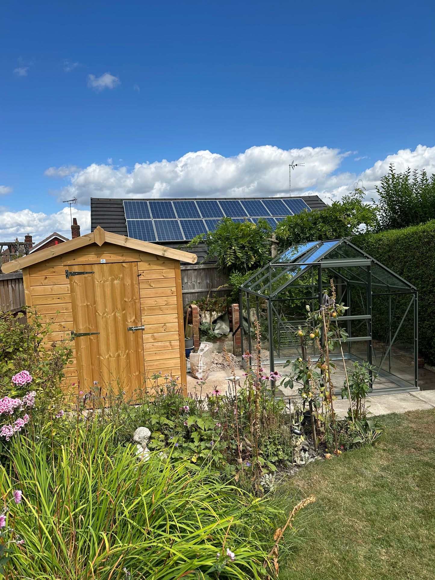 Standard Apex Shed - 16mm Tantalised Loglap Cladding