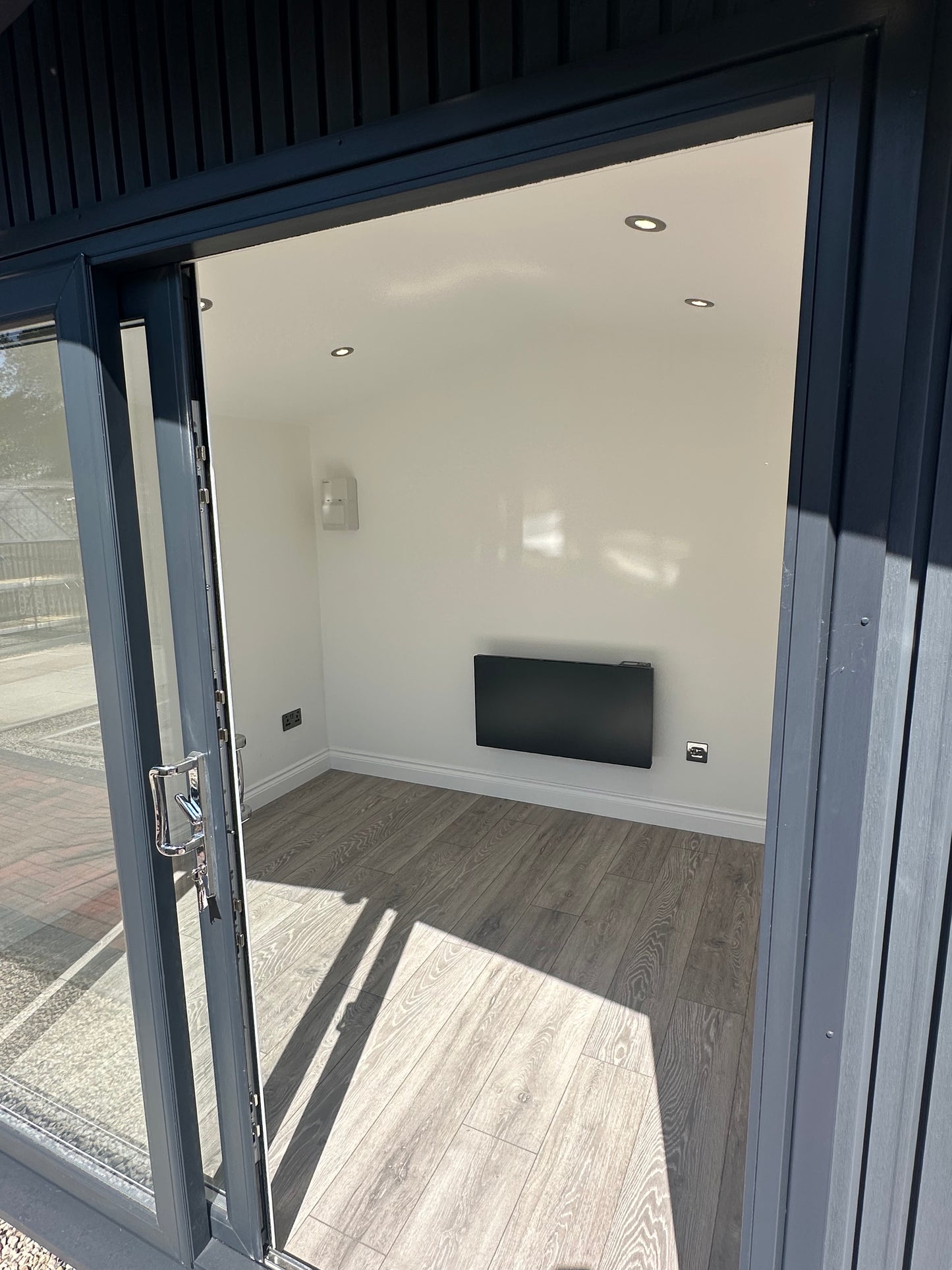 Lamella Fusion Composite Garden Room - Lifetime Guarantee!