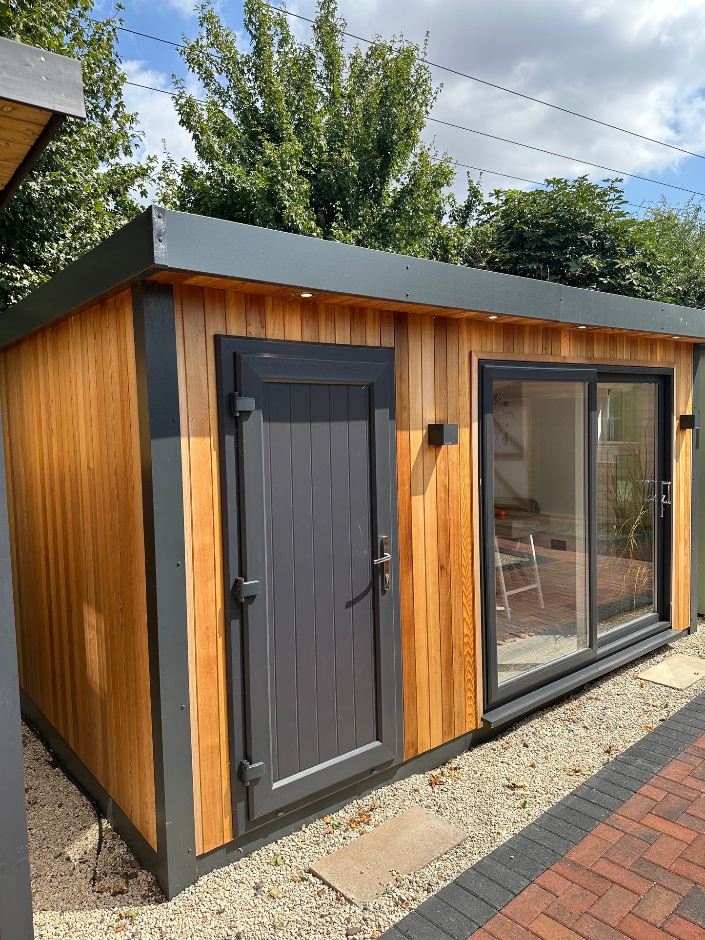 Uberhaus Combi - Pent Style Roof