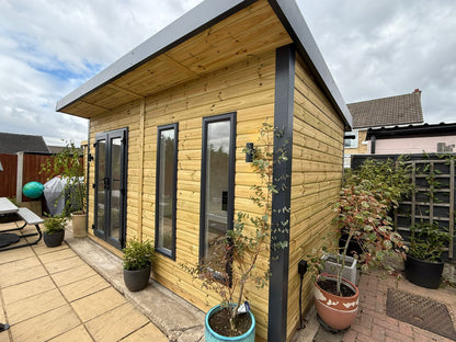 Monarch Garden Room - 16mm Loglap Cladding