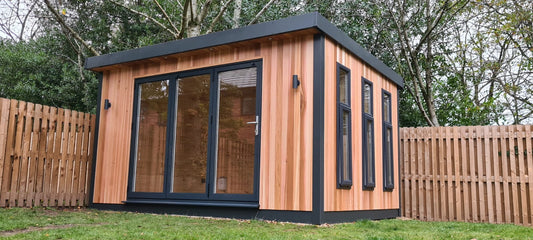 Uberhaus - Pent Style Roof