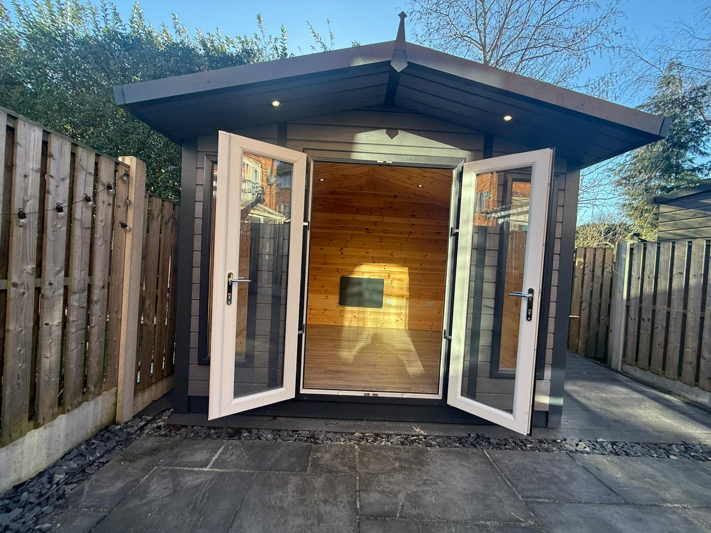 Endura Thirlmere Composite Cottage