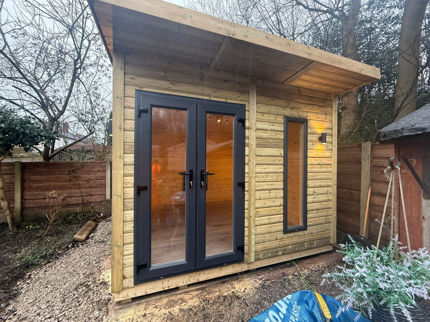 Monarch Garden Room - 16mm Loglap Cladding