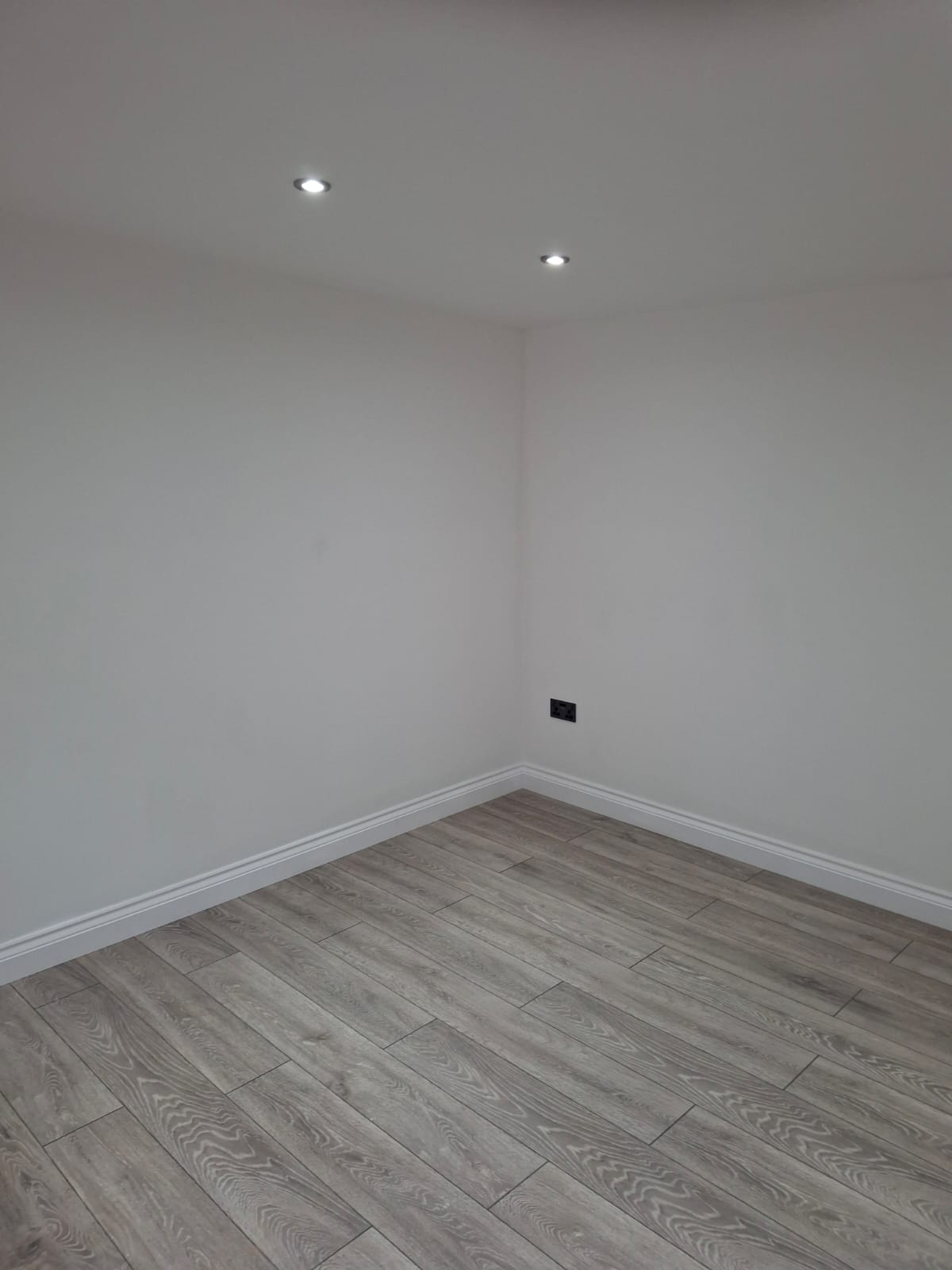 Monarch Garden Room - 16mm Loglap Cladding