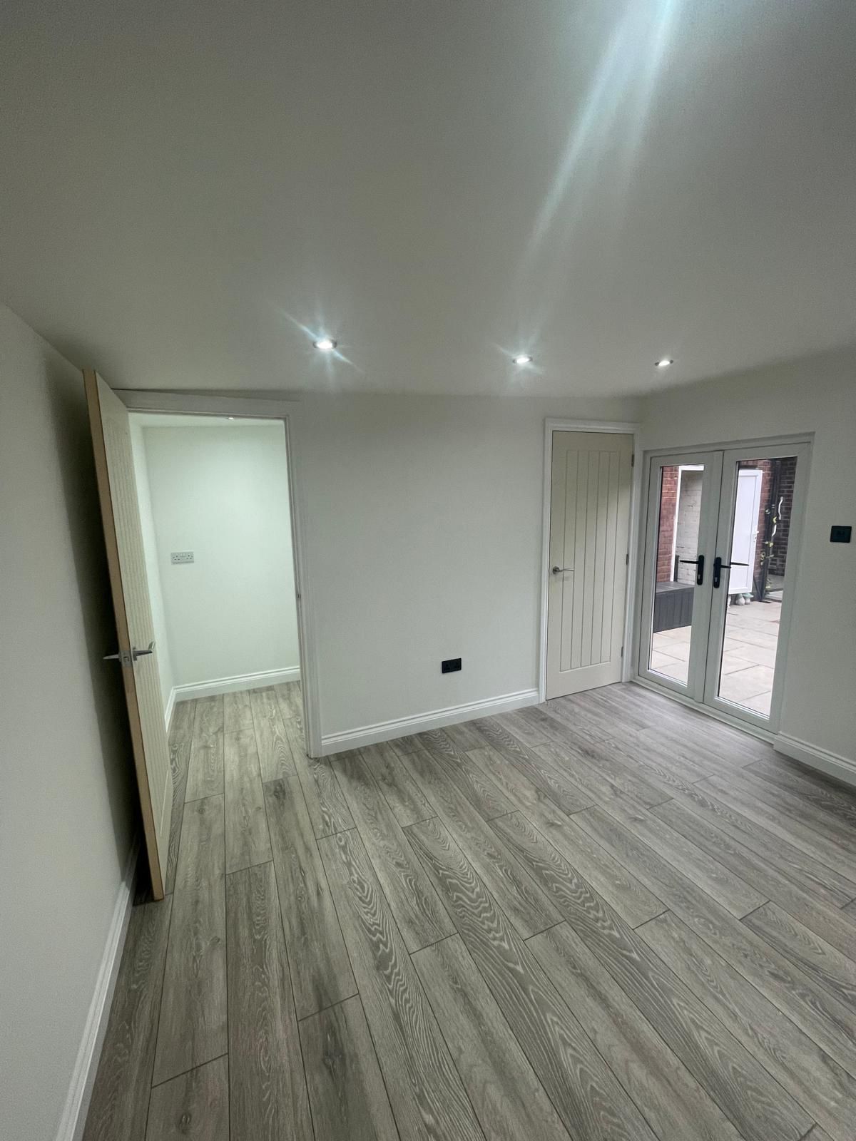 Monarch Garden Room - 16mm Loglap Cladding
