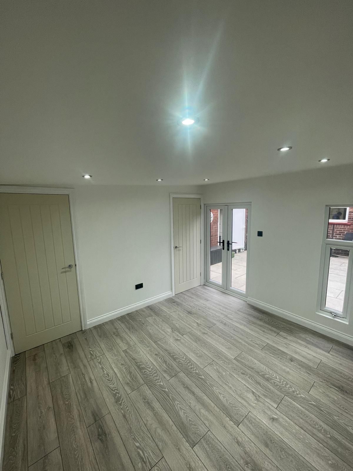 Monarch Garden Room - 16mm Loglap Cladding