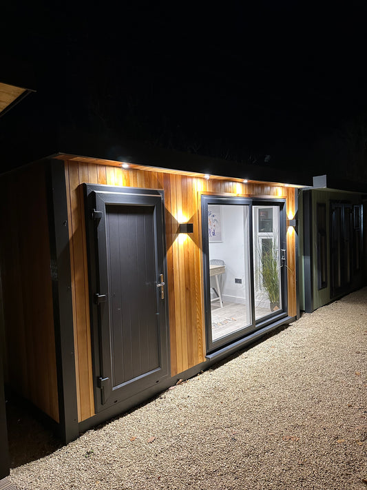 Uberhaus Combi - Pent Style Roof