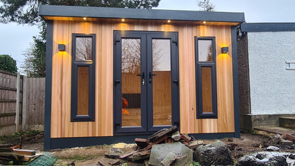 Uberhaus - Pent Style Roof