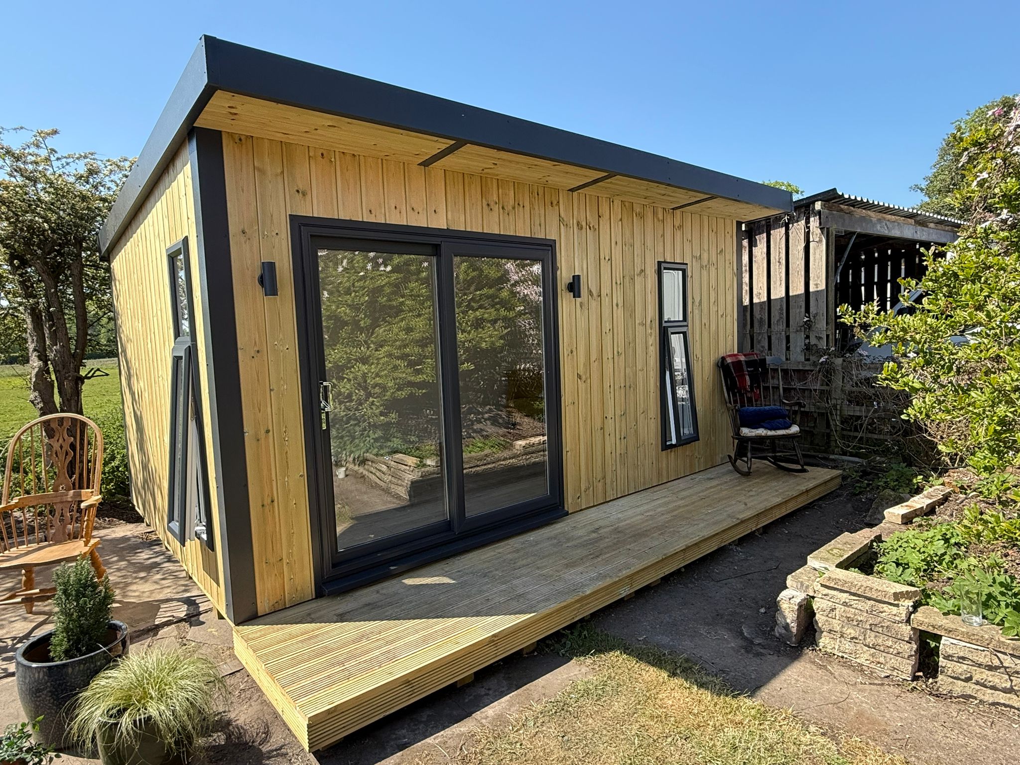 Vertical Cladding Posts Moderna Vertical Clad Garden Room - 20mm TGV Cladding – White Post Farm ...