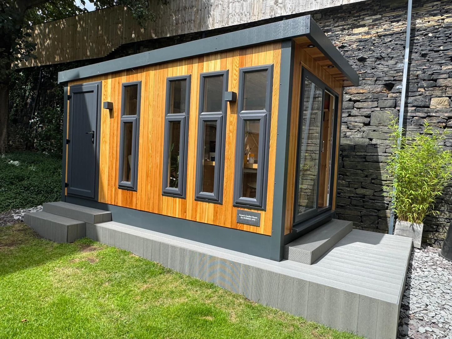 Uberhaus Combi - Pent Style Roof