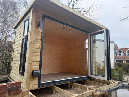Monarch Garden Room - 16mm Loglap Cladding